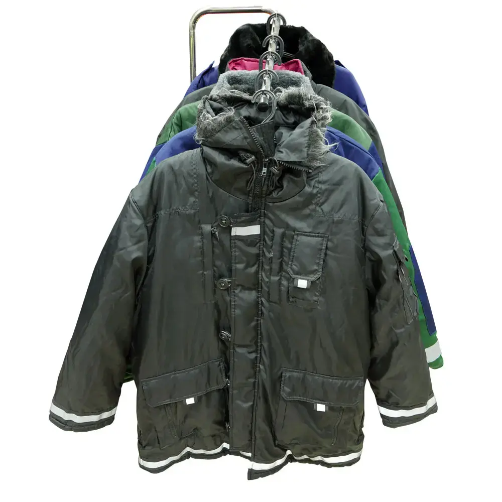 КУРТКА зимняя мужская 1 000 рублей